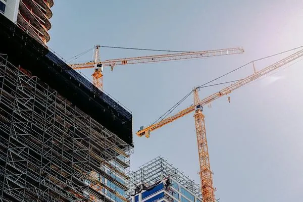 Kat Karşılığı İnşaat Sözleşmesi: Şekil, Gecikme ve Ayıp